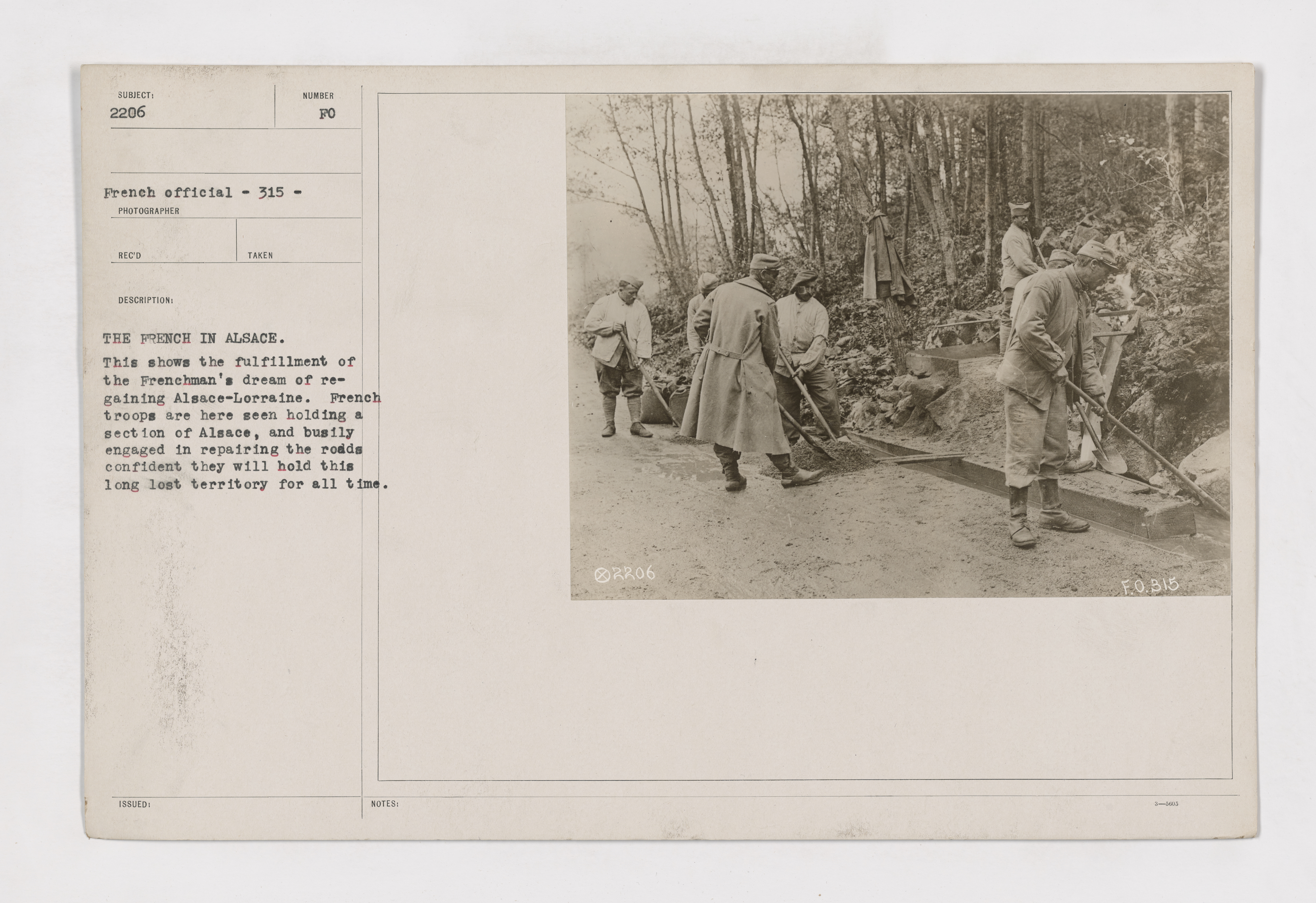 111-SC-2206 - Paving streets in Alsace, France - French official negative made during the World War 1914-1918