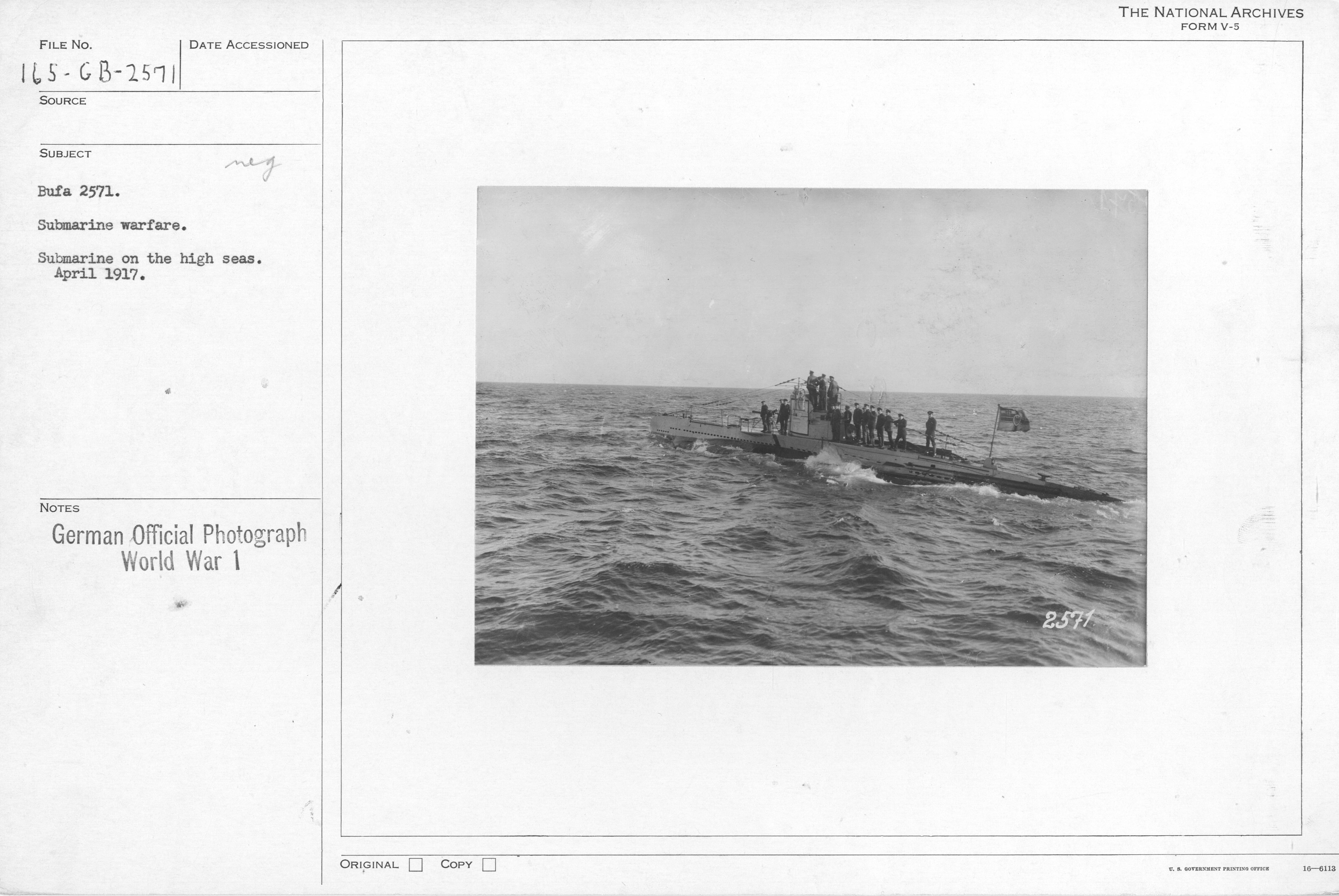 Submarine warfare. Submarine on the high seas. April 1917