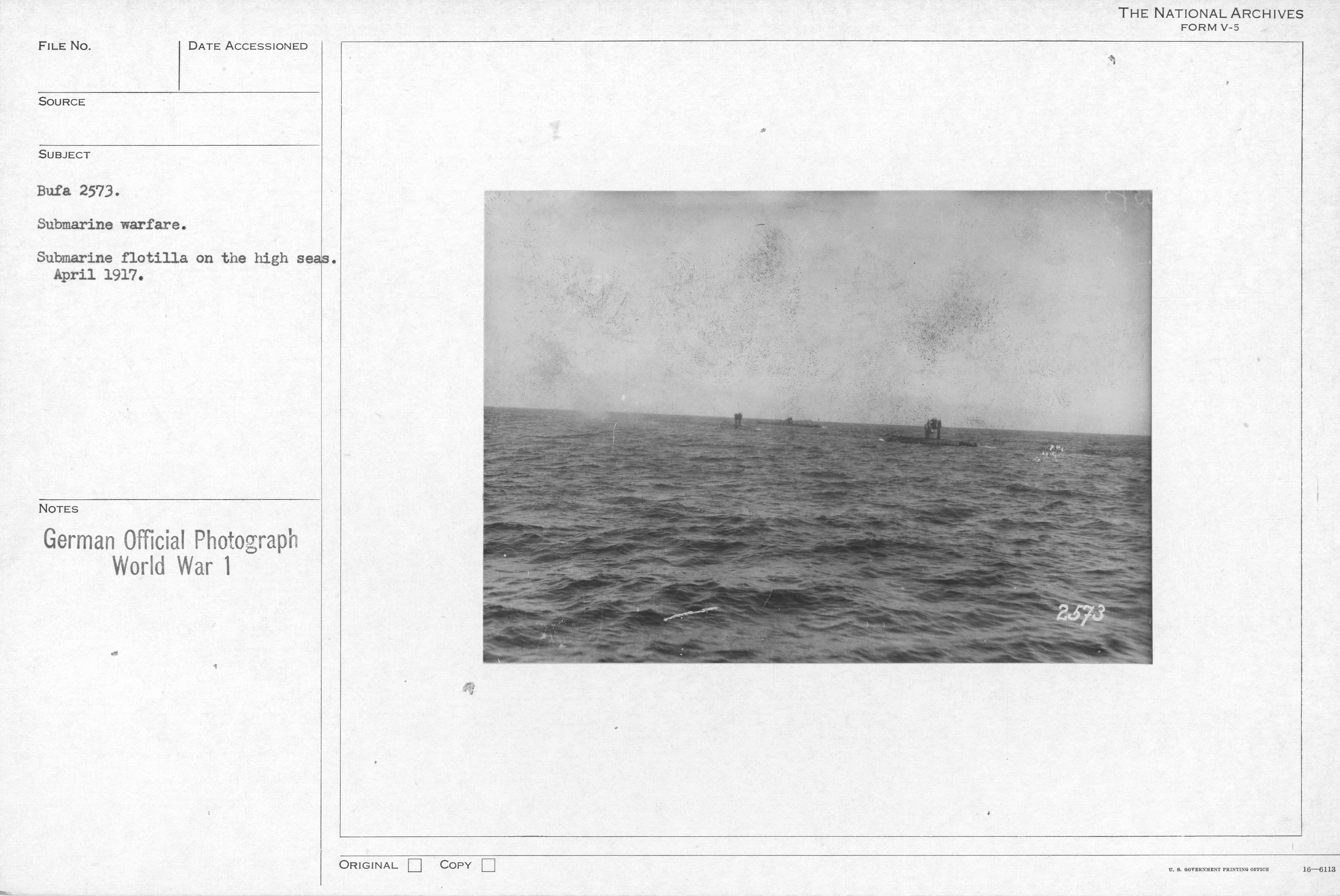 Submarine warfare. Submarine flotilla on the high seas. April 1917