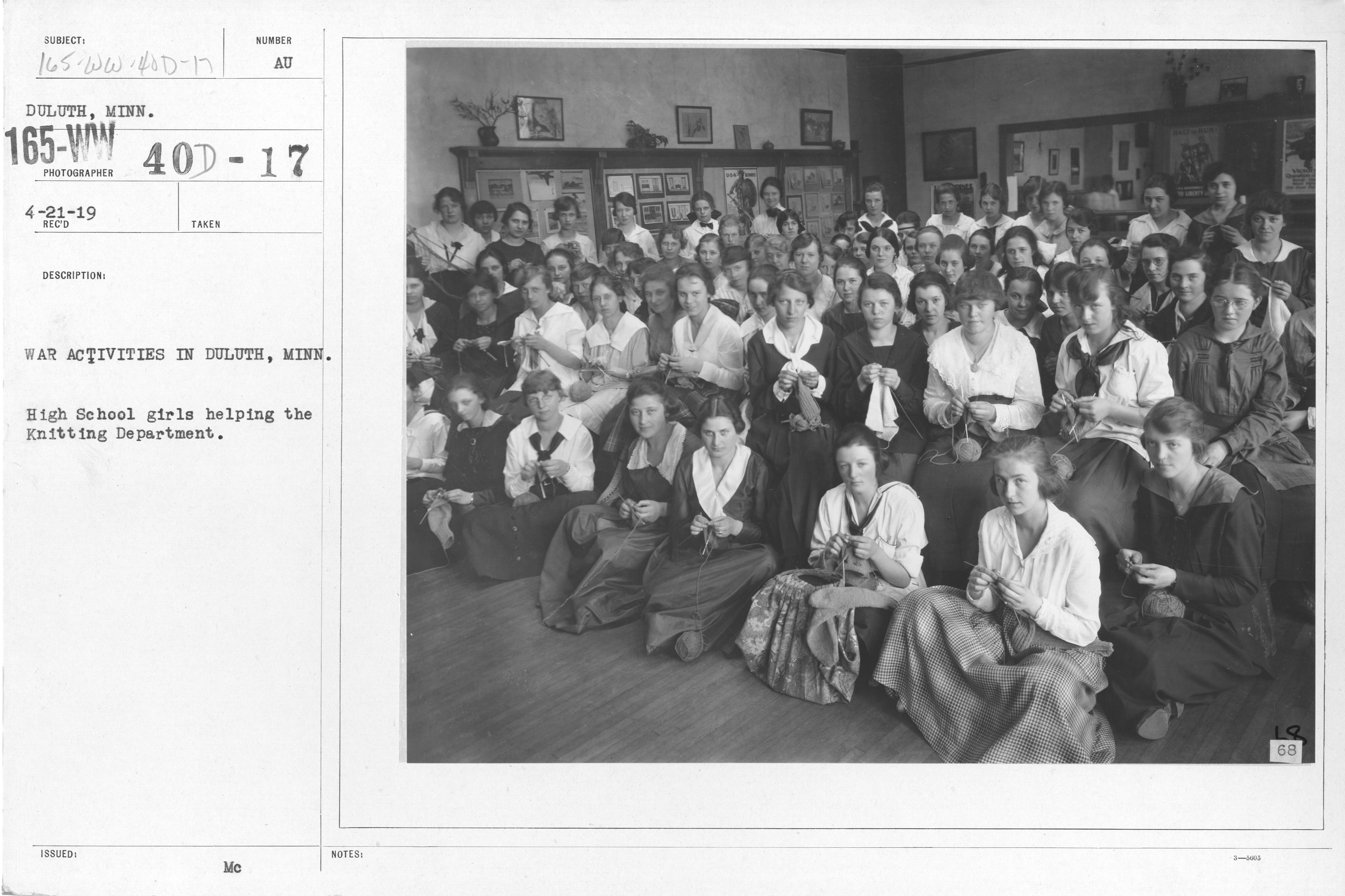 https://nara-media.s3.amazonaws.com/stillpix/165-ww/BOX_40/FOLDER_D/165-WW-40D-017.jpg