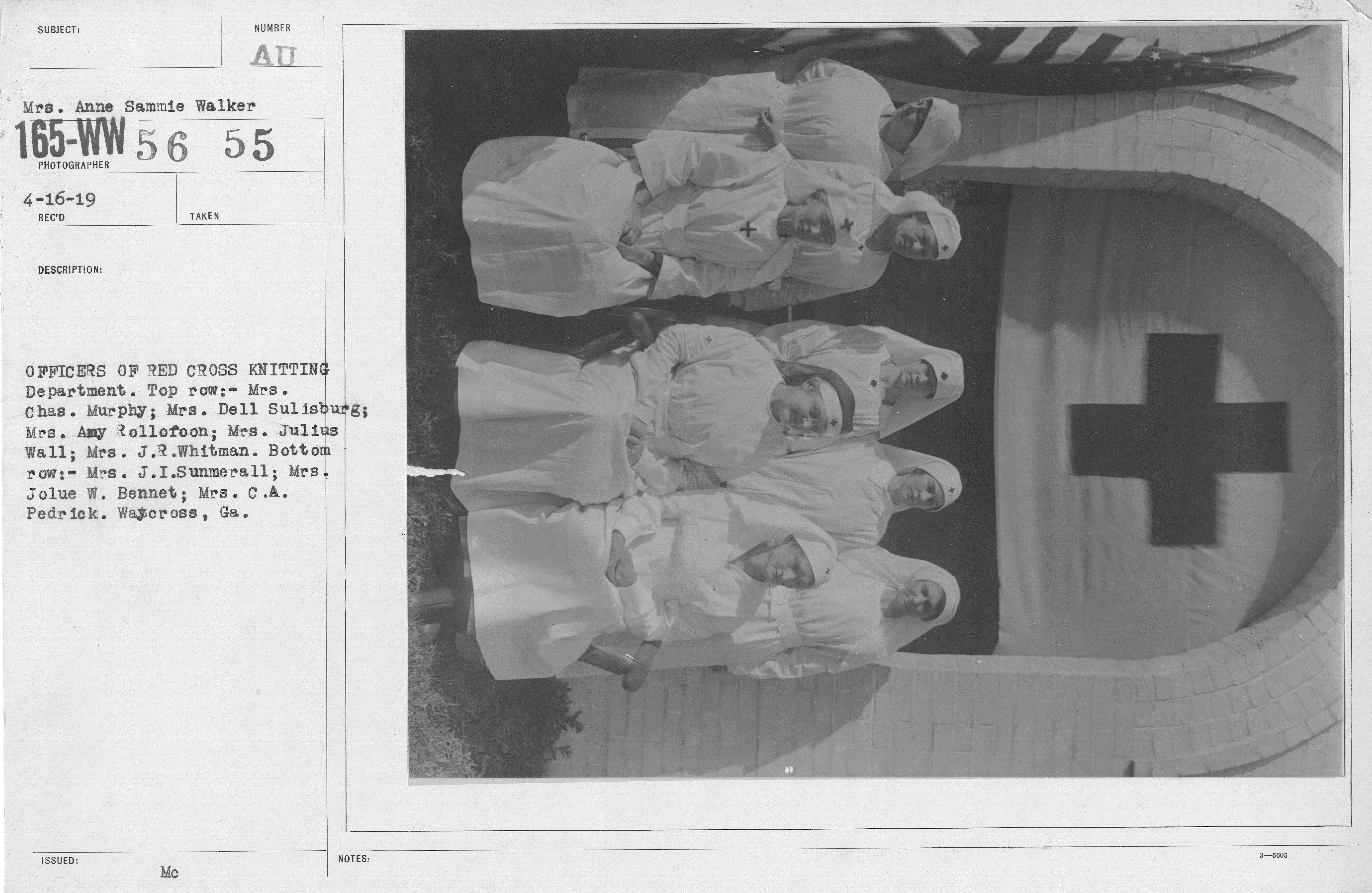 https://nara-media.s3.amazonaws.com/stillpix/165-ww/BOX_56/165-WW-56-055.jpg