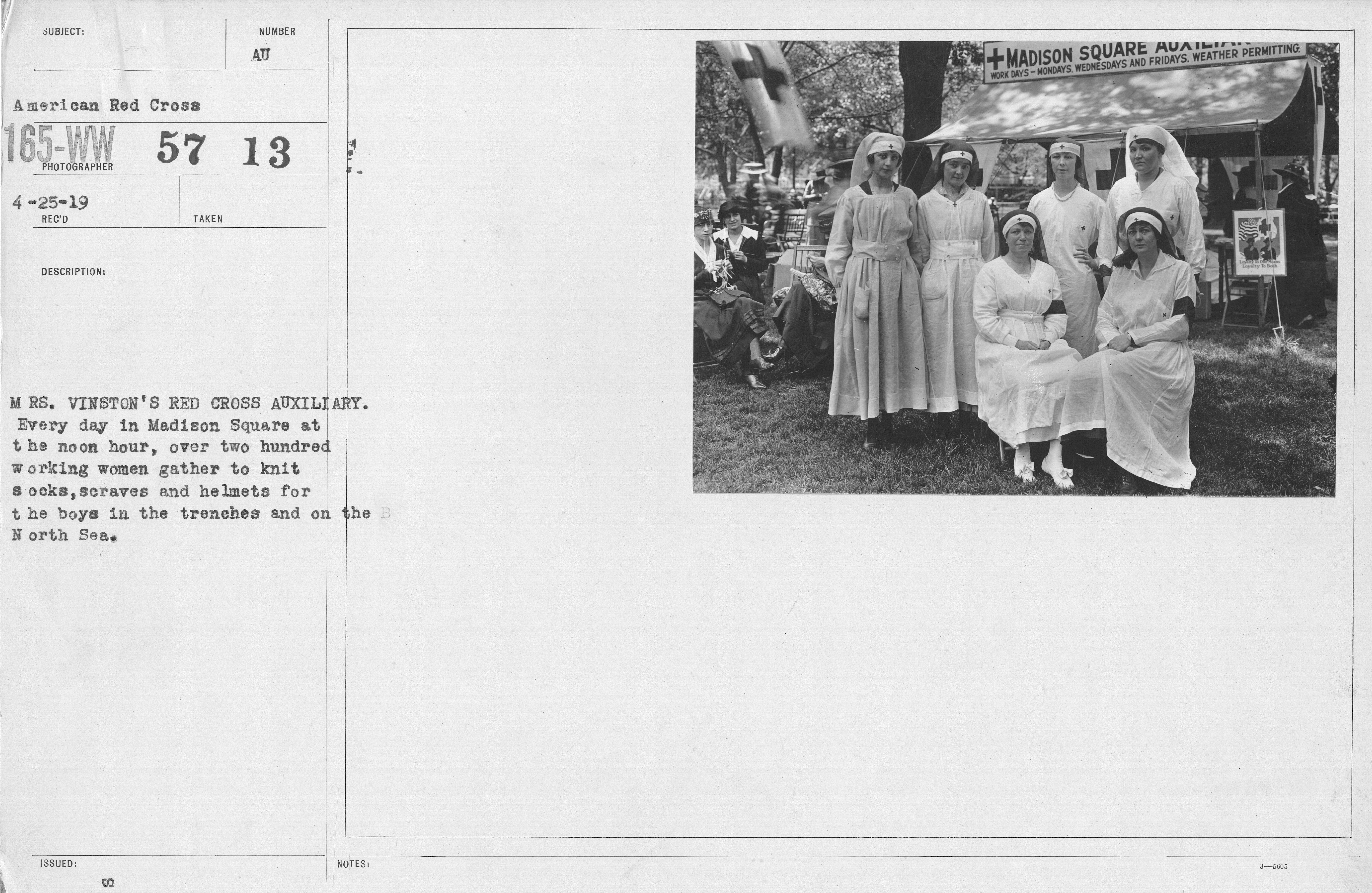 https://nara-media.s3.amazonaws.com/stillpix/165-ww/BOX_57/165-WW-57-013.jpg