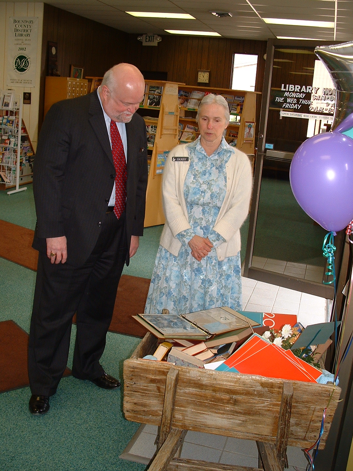 Bob Martin (IMLS) and Commissioner Ashworth at National Adult Literacy Ceremony