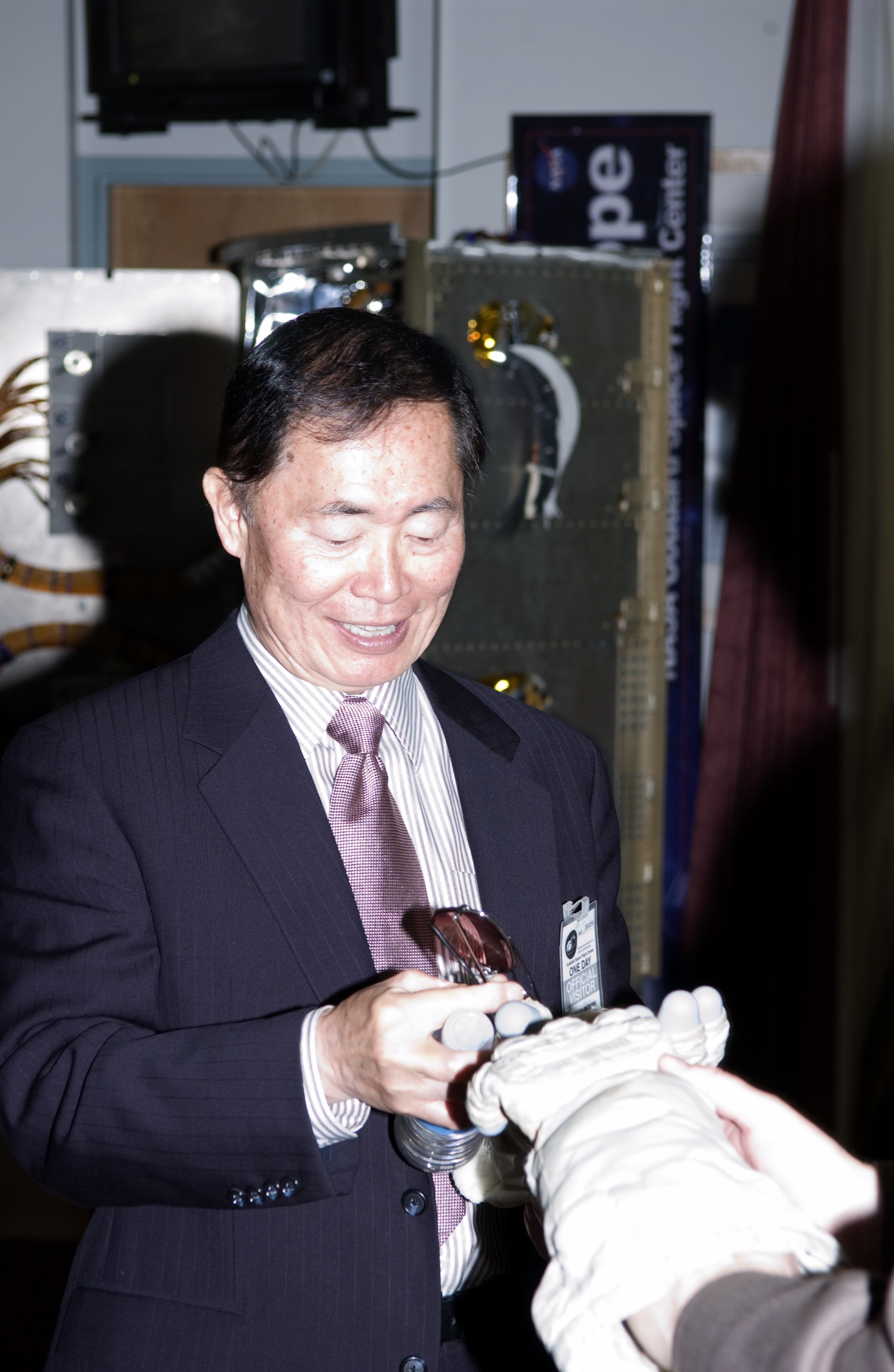 GEORGE TAKEI ( STAR TREK- SULU ) VISIT GSFC