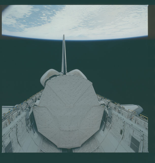 S05-41-1335 - STS-005 - Deployment of Telesat Canada's ANIK C-3 satellite
