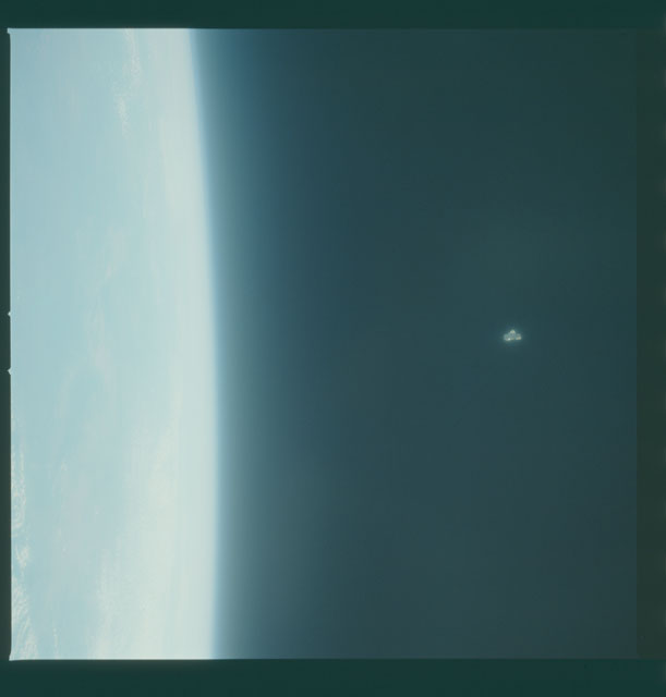 S07-04-165 - STS-007 - SPAS-01