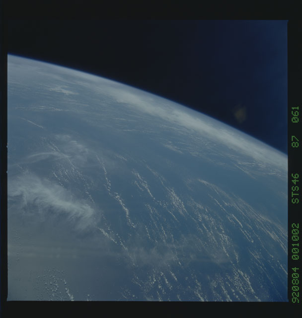 S46-87-061 - STS-046 - Earth observations from the shuttle orbiter Atlantis during STS-46