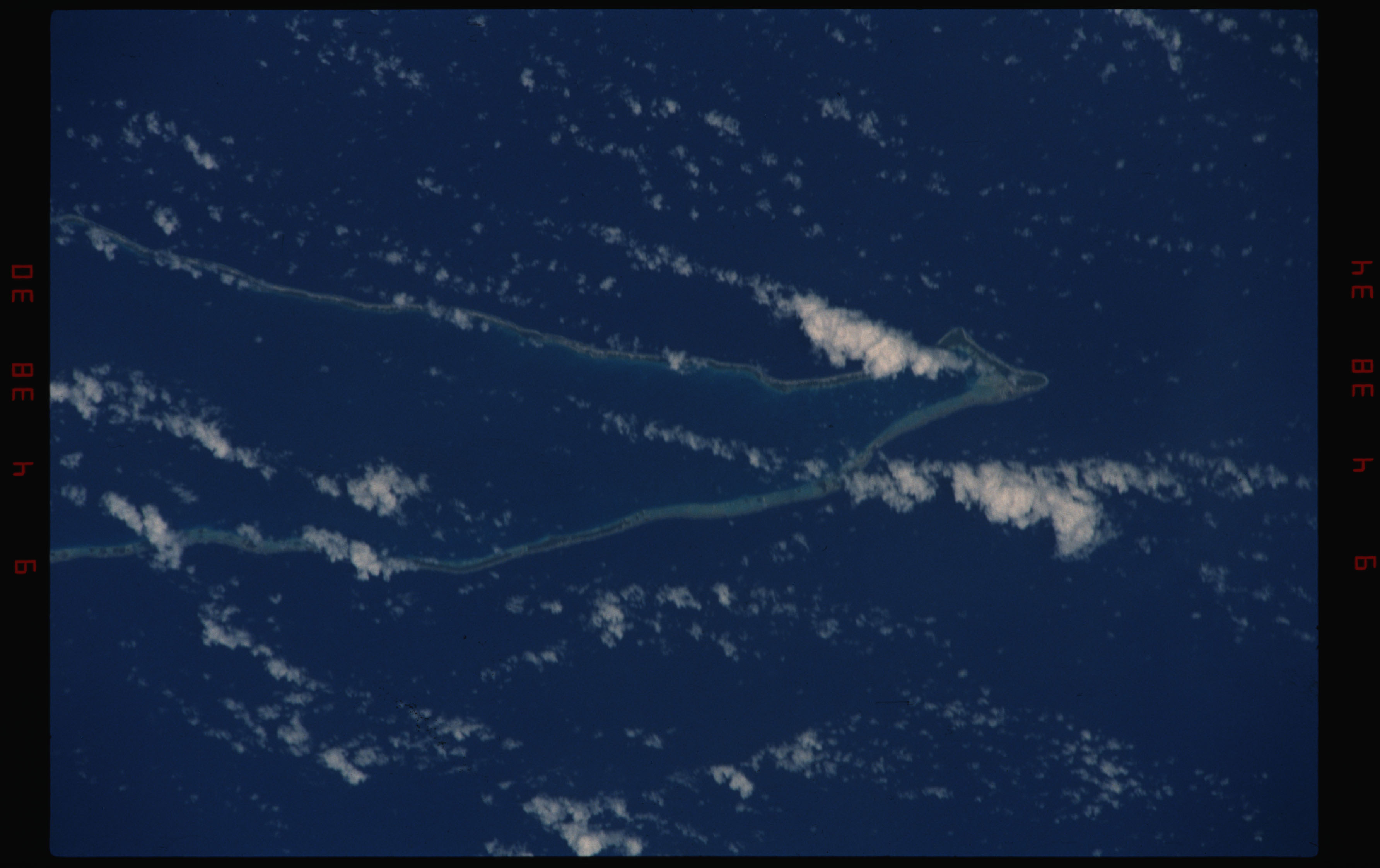 STS050-11-021 - STS-050 - Earth observation scenes of Tikahau and Rangiroa Atolls, Tuamotu Archipelago.