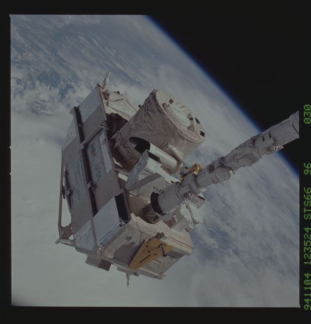 STS066-96-030 - STS-066 - CRISTA-SPAS - Atlantis' RMS deploys the CRISTA-SPAS during STS-66 mission