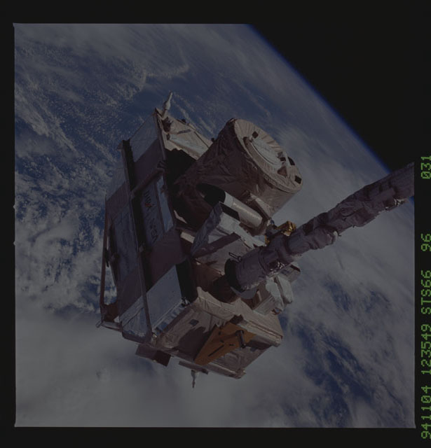 STS066-96-031 - STS-066 - CRISTA-SPAS - Atlantis' RMS deploys the CRISTA-SPAS during STS-66 mission