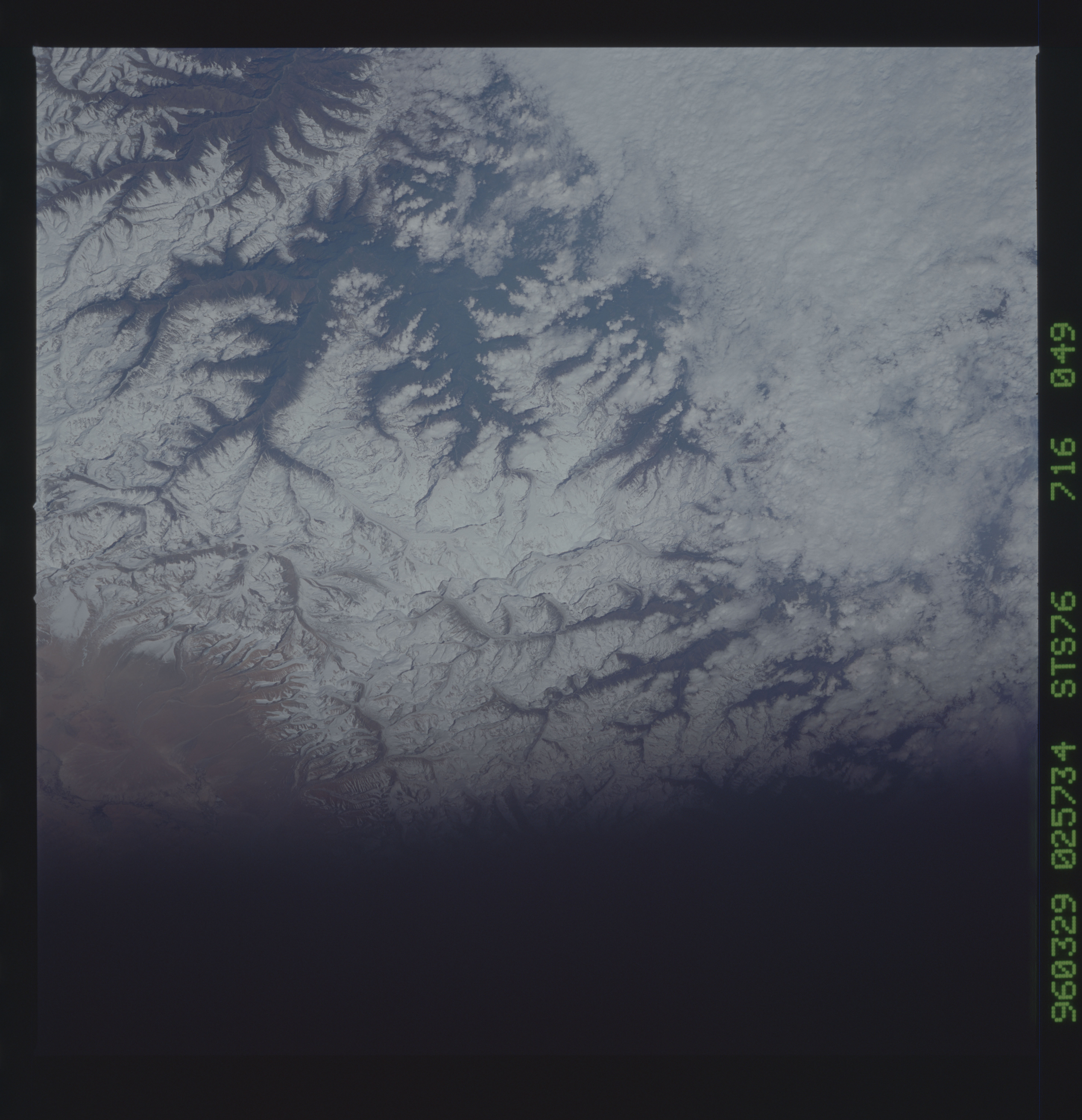 STS076-716-049 - STS-076 - Earth observations taken from shuttle orbiter Atlantis during STS-76 mission