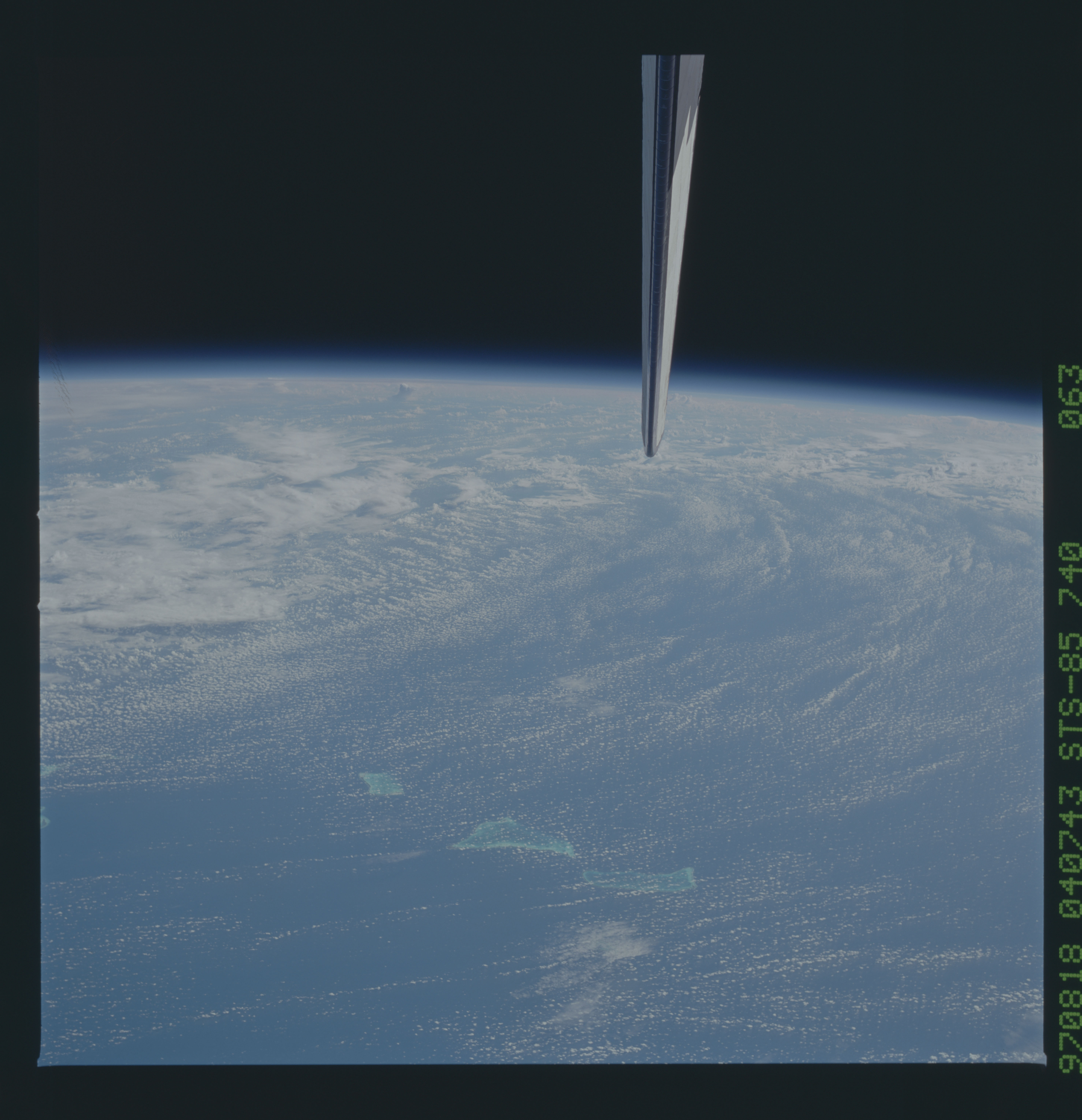 STS085-740-063 - STS-085 - Earth observations taken from orbiter Discovery during STS-85 mission