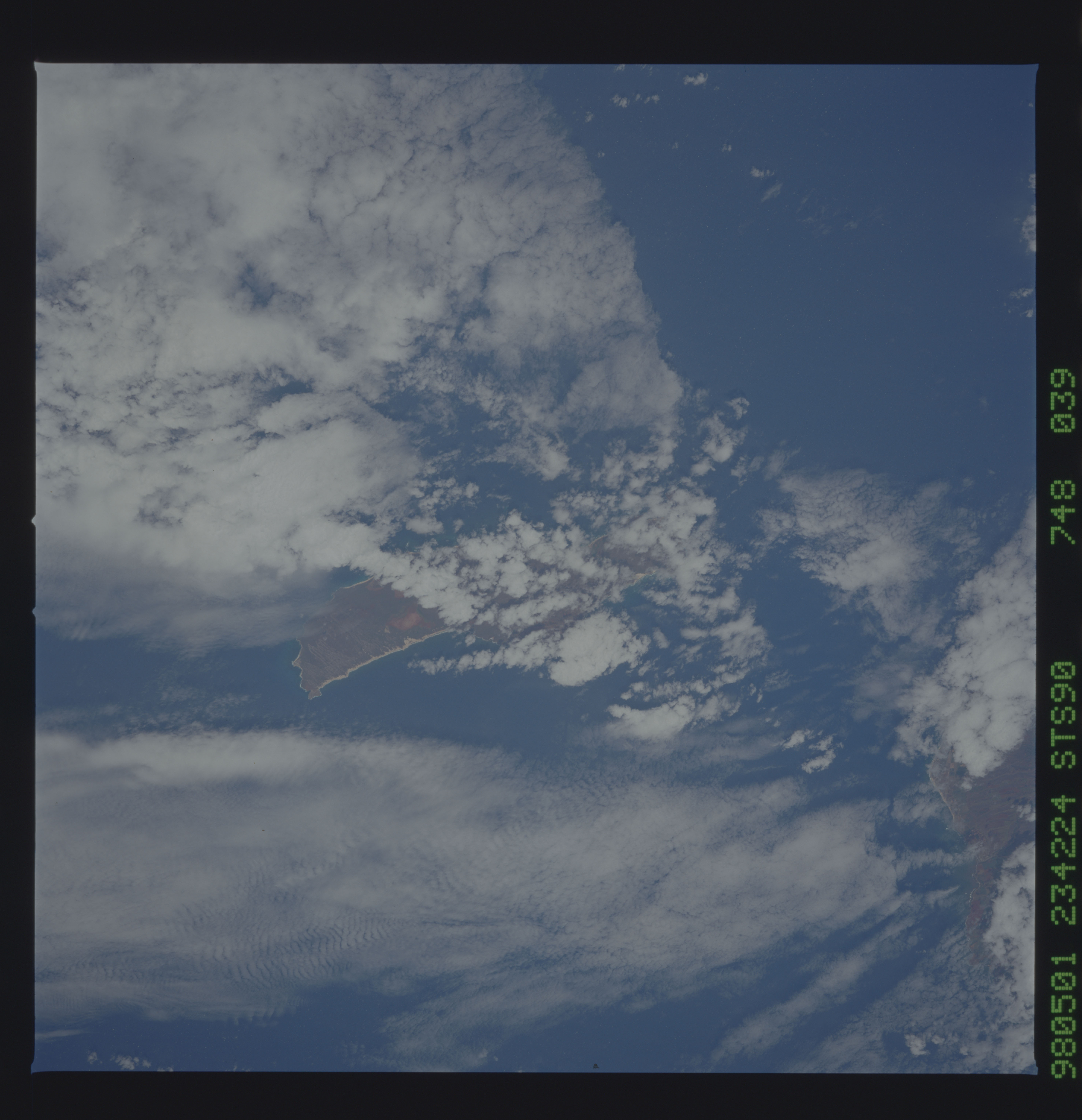 STS090-748-039 - STS-090 - Earth observations taken during STS-90 mission